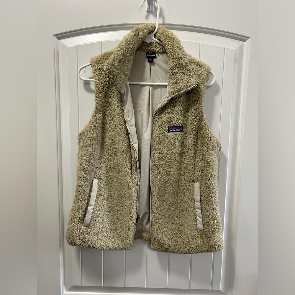 Patagonia Women’s Los Gatos Fleece Vest Large Tan